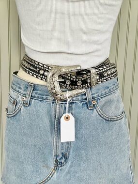 Kippy’s Rhinestone Studded Western Belt Big Buckle Black Leather Silver Accents